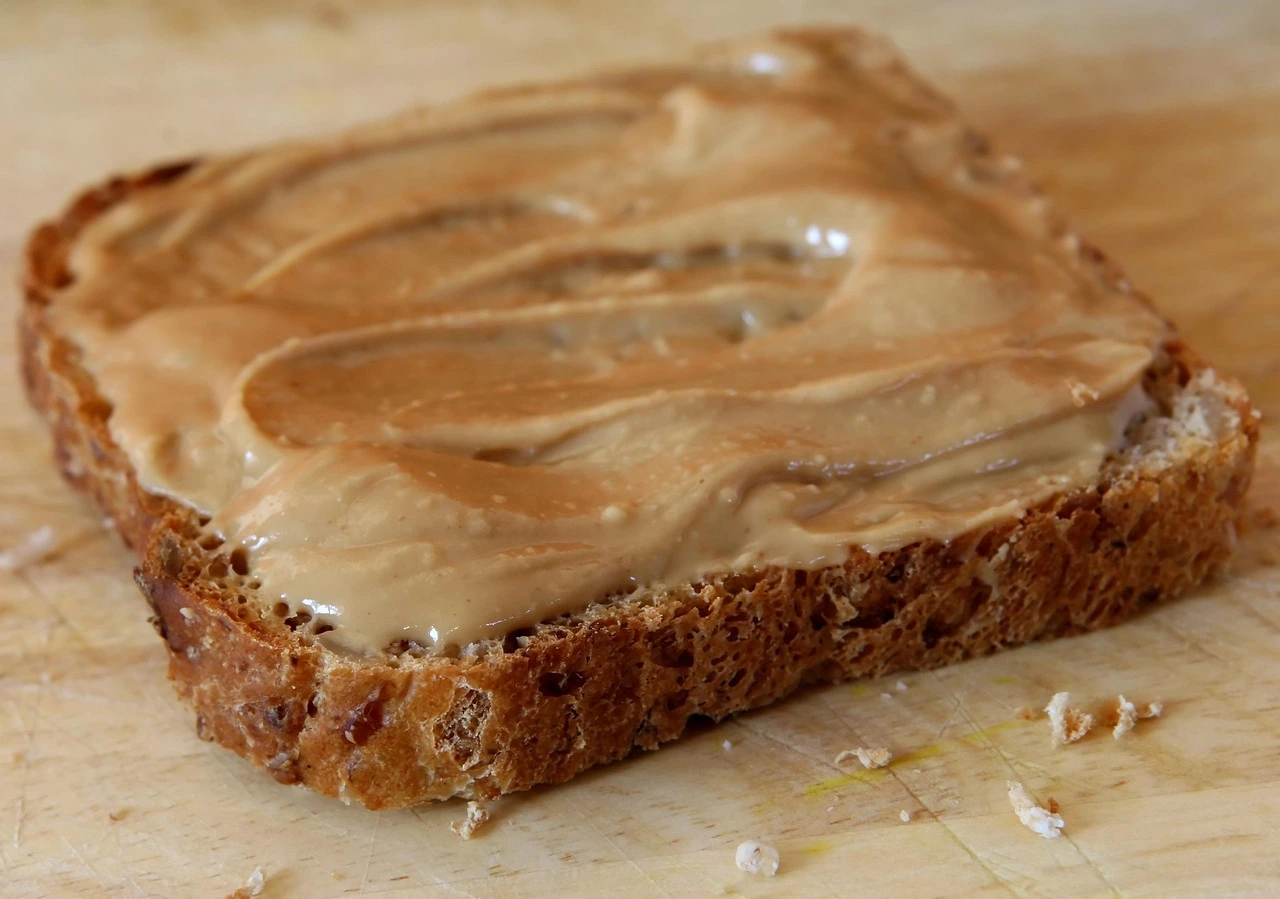 Recipe for Cheez-It Peanut Butter and Chocolate Treats